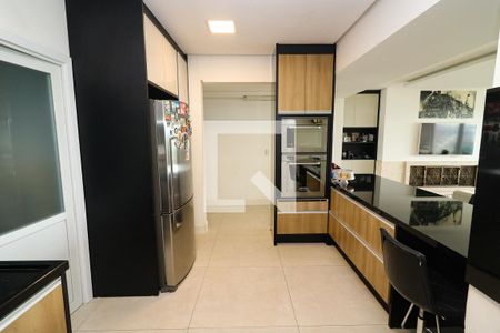 Apartamento à venda com 320m², 3 quartos e 4 vagas Apartamento à venda com 320m², 3 quartos e 4 vagasCozinha