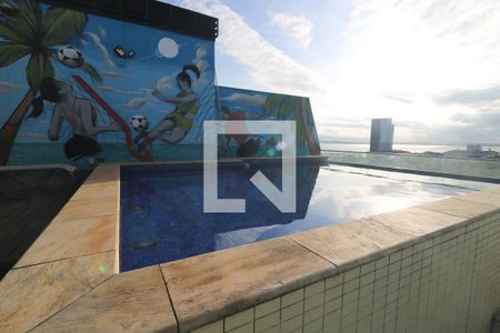 Apartamento à venda com 320m², 3 quartos e 4 vagas Apartamento à venda com 320m², 3 quartos e 4 vagasPiscina
