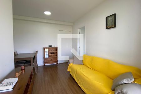 Sala de apartamento para alugar com 2 quartos, 60m² em Jardim Tupanci, Barueri