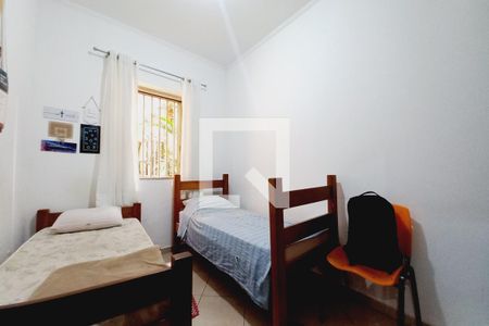 Casa à venda com 166m², 4 quartos e 4 vagas Casa à venda com 166m², 4 quartos e 4 vagasQuarto 2