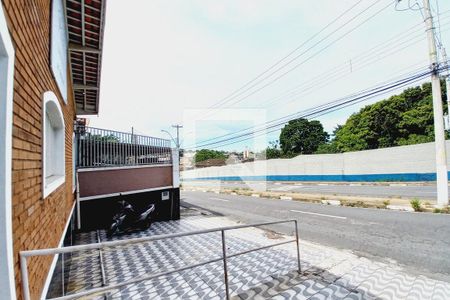 Casa à venda com 166m², 4 quartos e 4 vagas Casa à venda com 166m², 4 quartos e 4 vagasGaragem