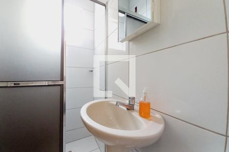Casa à venda com 166m², 4 quartos e 4 vagas Casa à venda com 166m², 4 quartos e 4 vagasBanheiro