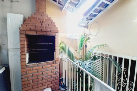 Casa à venda com 166m², 4 quartos e 4 vagas Casa à venda com 166m², 4 quartos e 4 vagasVista da Cozinha