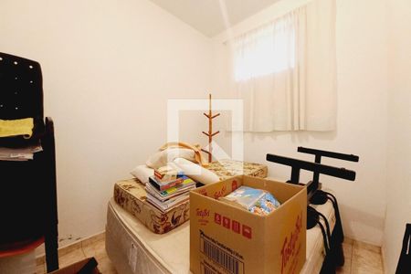 Casa à venda com 166m², 4 quartos e 4 vagas Casa à venda com 166m², 4 quartos e 4 vagasQuarto 4