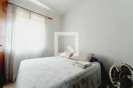 Casa à venda com 166m², 4 quartos e 4 vagas Casa à venda com 166m², 4 quartos e 4 vagasQuarto 1