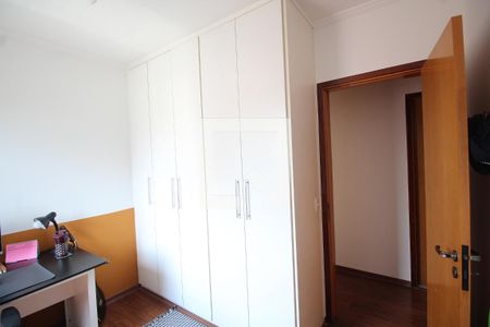 Quarto 1 de apartamento para alugar com 2 quartos, 60m² em Vila Paulicéia, São Paulo