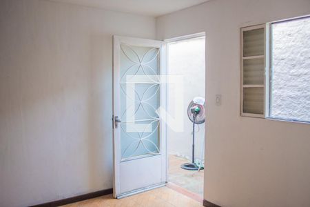 Sala de casa à venda com 3 quartos, 80m² em Medianeira, Porto Alegre