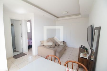 Sala de apartamento à venda com 2 quartos, 48m² em Bom Retiro, Betim