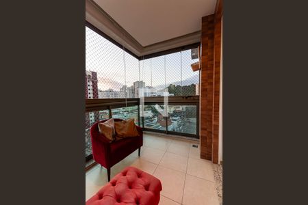 Sacada de apartamento à venda com 2 quartos, 90m² em Icaraí, Niterói