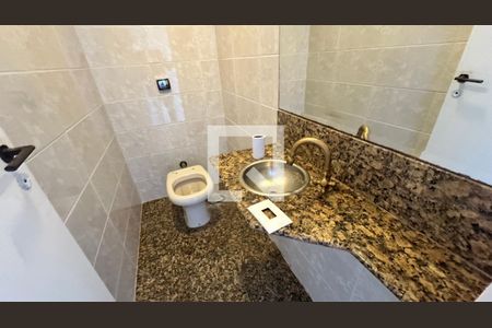 Lavabo de apartamento para alugar com 3 quartos, 280m² em Recreio dos Bandeirantes, Rio de Janeiro