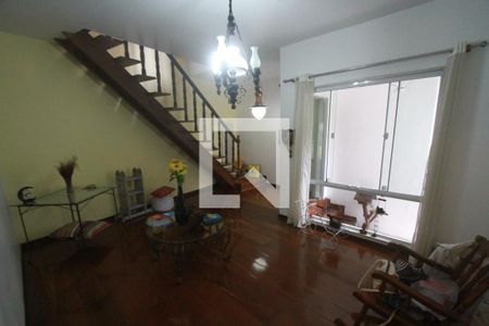 Sala de casa à venda com 1 quarto, 108m² em Centro, Niterói