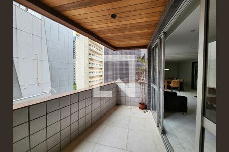Varanda da sala de apartamento à venda com 4 quartos, 155m² em Lourdes, Belo Horizonte