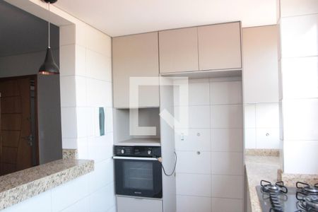 Apartamento à venda com 3 quartos, 114m² em Visconde do Rio Branco, Belo Horizonte