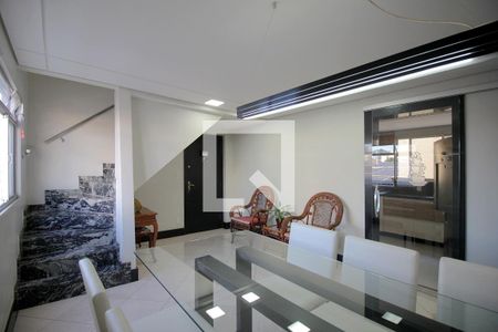 Apartamento à venda com 180m², 5 quartos e 4 vagasSala