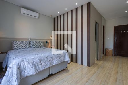 Suíte de casa para alugar com 3 quartos, 450m² em Vila Prado, São Paulo