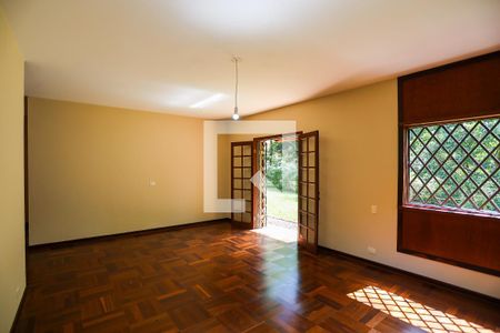 Sala de Estar de casa de condomínio para alugar com 2 quartos, 130m² em Granja Viana, Cotia