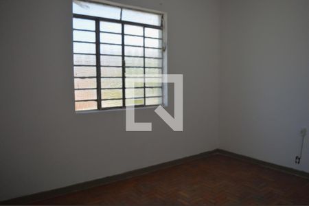 Quarto 2 de apartamento para alugar com 2 quartos, 60m² em Jardim Montanhês, Belo Horizonte