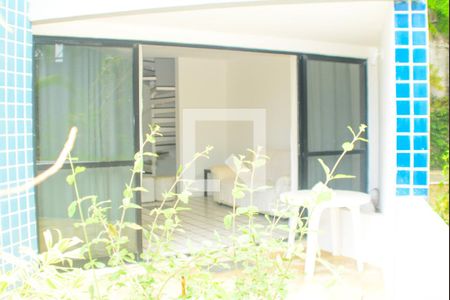 Sala com varanda de casa para alugar com 3 quartos, 165m² em Pituaçu, Salvador