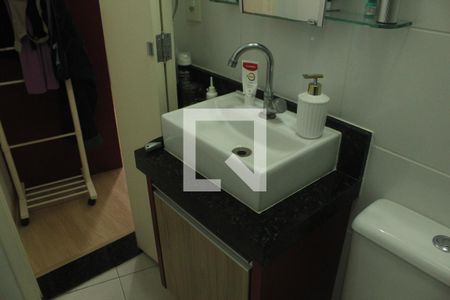 Banheiro da Suíte 1 de casa à venda com 2 quartos, 80m² em Jardim Luanda, São Paulo