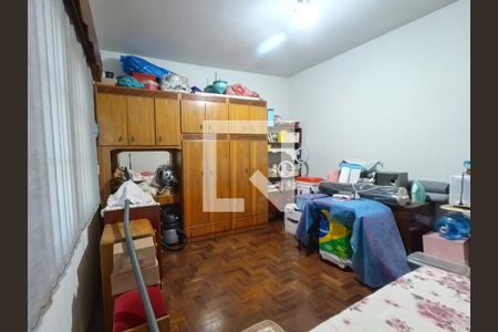 Casa à venda com 495m², 5 quartos e 2 vagas Casa à venda com 495m², 5 quartos e 2 vagasQuarto Casa 3