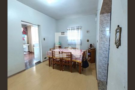 Casa à venda com 495m², 5 quartos e 2 vagas Casa à venda com 495m², 5 quartos e 2 vagasCopa Cozinha Casa 2