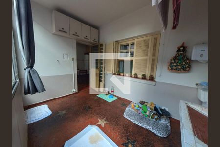 Casa à venda com 495m², 5 quartos e 2 vagas Casa à venda com 495m², 5 quartos e 2 vagasLavanderia