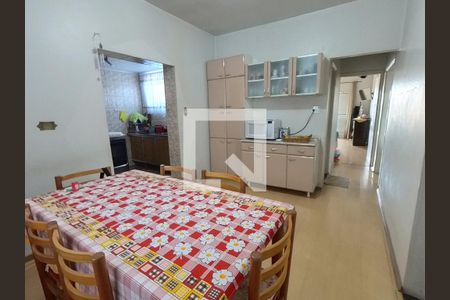 Casa à venda com 495m², 5 quartos e 2 vagas Casa à venda com 495m², 5 quartos e 2 vagasCopa Cozinha Casa 2
