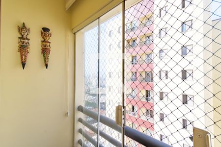 Sala-Varanda de apartamento à venda com 3 quartos, 72m² em Vila Carrao, São Paulo