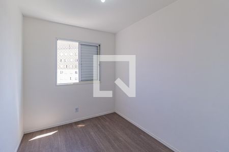 Quarto 2 de apartamento para alugar com 2 quartos, 52m² em Vila da Oportunidade, Carapicuíba