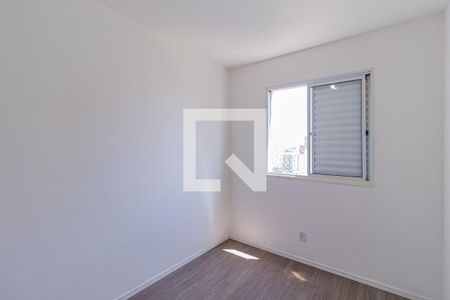 Quarto 2 de apartamento para alugar com 2 quartos, 52m² em Vila da Oportunidade, Carapicuíba