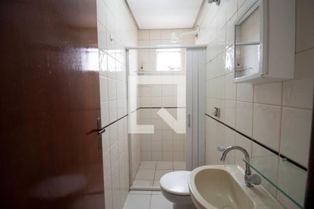 Banheiro de apartamento para alugar com 1 quarto, 50m² em Setor Leste Universitário, Goiânia