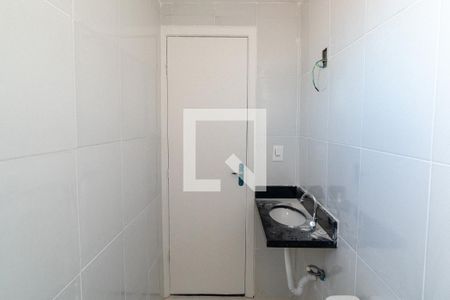 Banheiro de apartamento à venda com 1 quarto, 27m² em Vila Gea, São Paulo