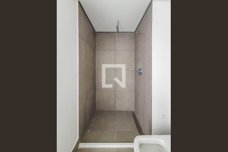 Suite - Banheiro de apartamento à venda com 1 quarto, 57m² em Pinheiros, São Paulo