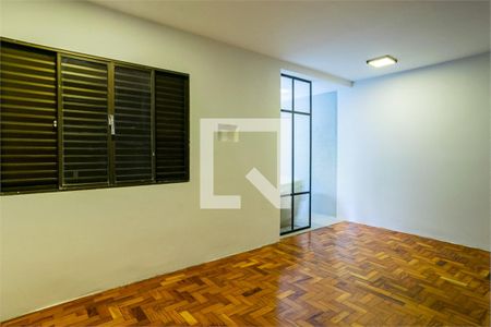 Casa à venda com 5 quartos, 200m² em Vila Mariana, São Paulo