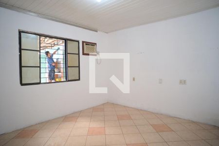 Quarto 1 de casa para alugar com 2 quartos, 250m² em Santa Rosa de Lima, Porto Alegre