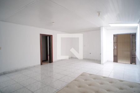 Sala de casa à venda com 2 quartos, 250m² em Santa Rosa de Lima, Porto Alegre
