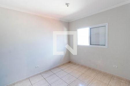 Quarto Suíte 1 de casa de condomínio para alugar com 2 quartos, 63m² em Vila Ponte Rasa, São Paulo