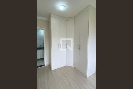 Suíte 1 de apartamento para alugar com 2 quartos, 68m² em Jardim Tupanci, Barueri