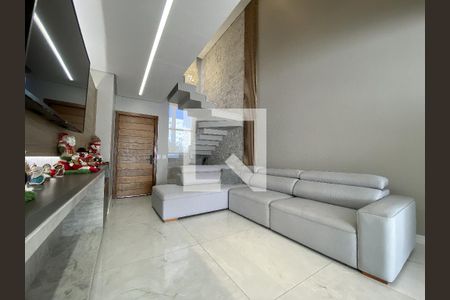 sala  de casa de condomínio à venda com 4 quartos, 188m² em Fátima, Canoas