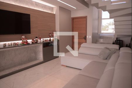 sala  de casa de condomínio à venda com 4 quartos, 188m² em Fátima, Canoas