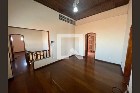 Sala de TV de casa à venda com 3 quartos, 260m² em Vila Silveira, Guarulhos