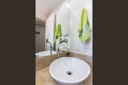 Apartamento à venda com 57m², 3 quartos e 1 vaga Apartamento à venda com 57m², 3 quartos e 1 vagaBanheiro