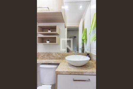 Apartamento à venda com 57m², 3 quartos e 1 vaga Apartamento à venda com 57m², 3 quartos e 1 vagaBanheiro