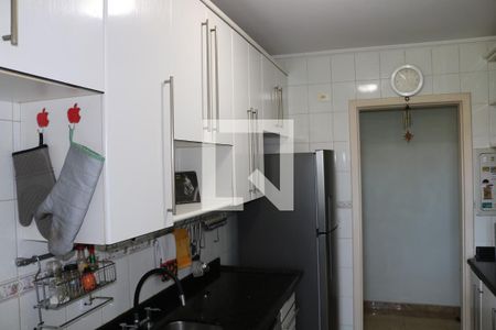 Cozinha de apartamento à venda com 3 quartos, 87m² em Vila Romana, São Paulo