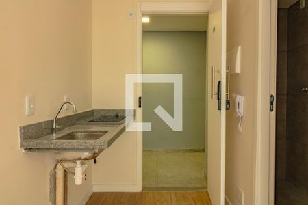 Sala/cozinha de kitnet/studio à venda com 1 quarto, 18m² em Mirandópolis, São Paulo