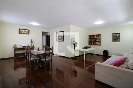 Sala de casa de condomínio à venda com 3 quartos, 359m² em Freguesia de Jacarepaguá, Rio de Janeiro