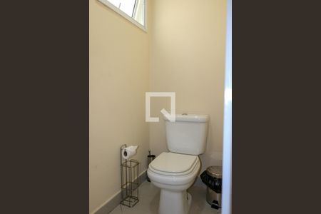 Casa à venda com 430m², 4 quartos e 5 vagas Casa à venda com 430m², 4 quartos e 5 vagasLavado - Salão de Festas