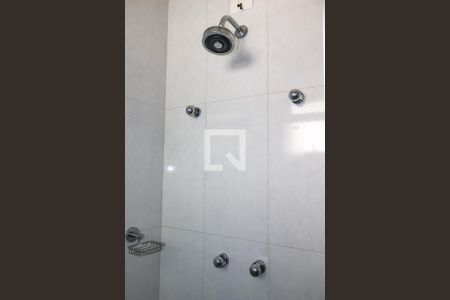 Casa à venda com 430m², 4 quartos e 5 vagas Casa à venda com 430m², 4 quartos e 5 vagasSuíte 3 - Banheiro