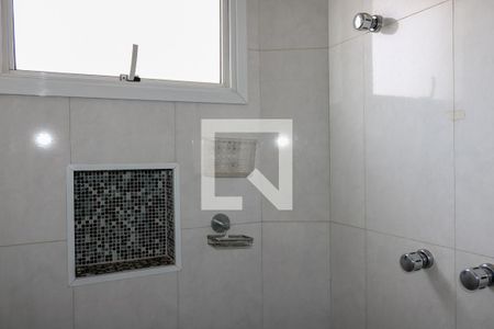 Casa à venda com 430m², 4 quartos e 5 vagas Casa à venda com 430m², 4 quartos e 5 vagasSuíte 4 - Banheiro