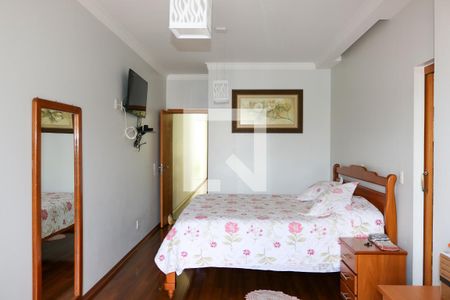 Casa à venda com 430m², 4 quartos e 5 vagas Casa à venda com 430m², 4 quartos e 5 vagasSuíte 1